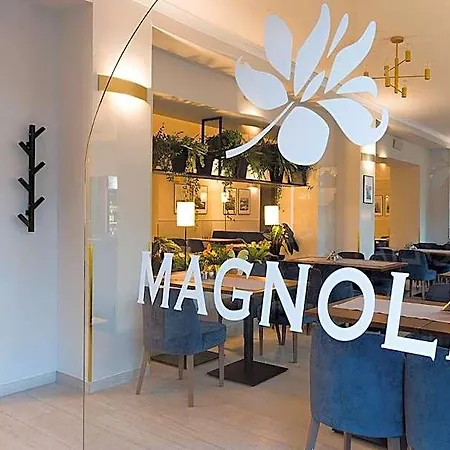 Magnolia 3*